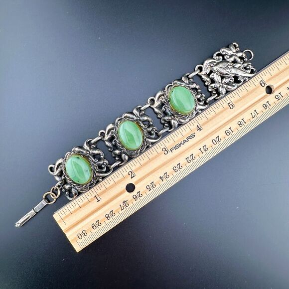 Vintage Silver Tone Repousse Metal Green Nephrite Floral Panel Bracelet 6.5-6.75 - Picture 6 of 13
